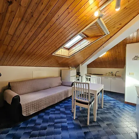 Mansarda Natalie Apartment *